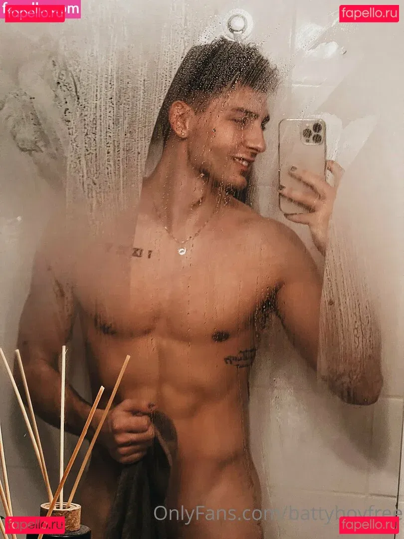battyboyfree Onlyfans Photo Gallery 