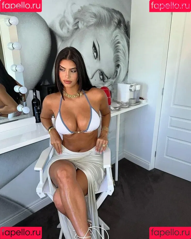 Lucciana Beynon Onlyfans Photo Gallery 