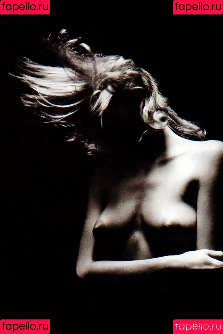 Eva Herzigova Onlyfans Photo Gallery 