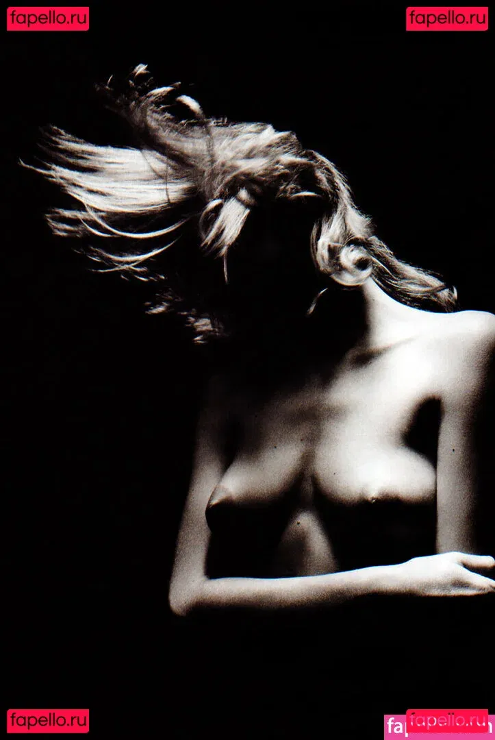 Eva Herzigova Onlyfans Photo Gallery 