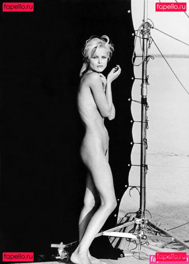 Eva Herzigova Onlyfans Photo Gallery 