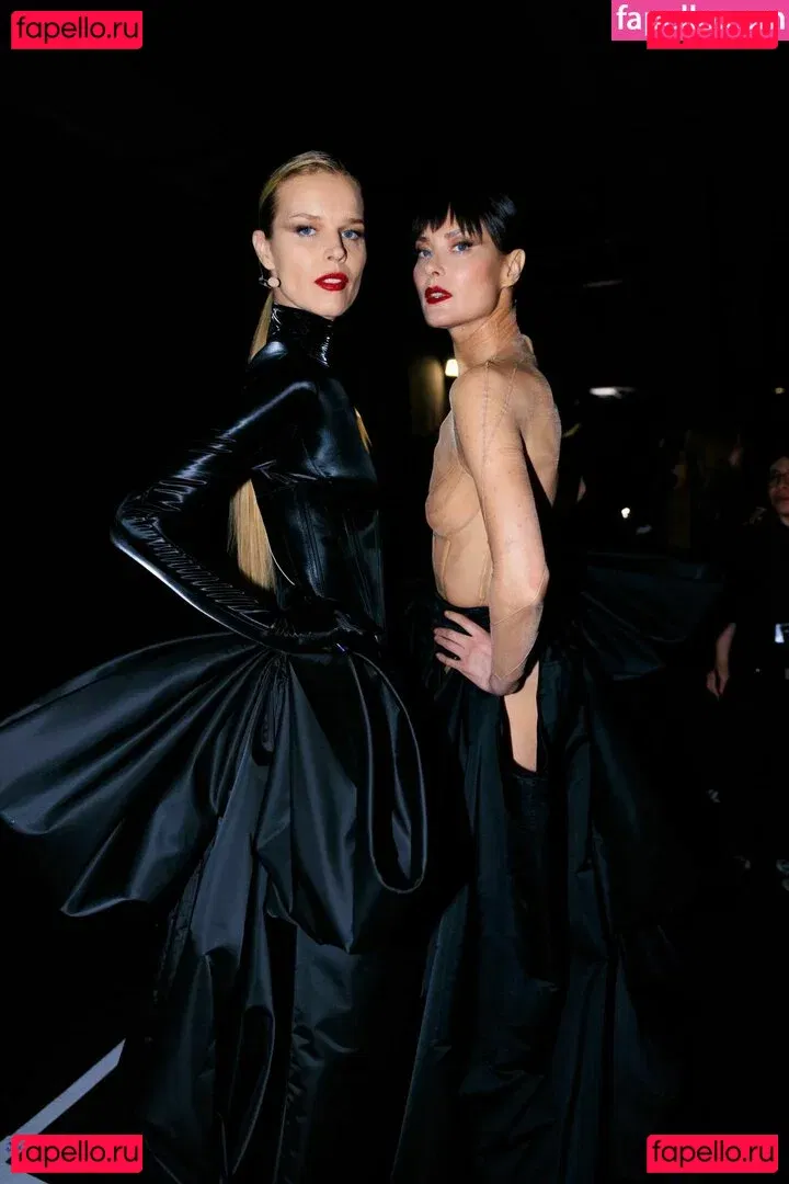 Eva Herzigova Onlyfans Photo Gallery 