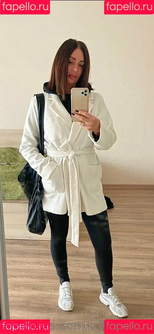 y0ur_wife Onlyfans Photo Gallery 