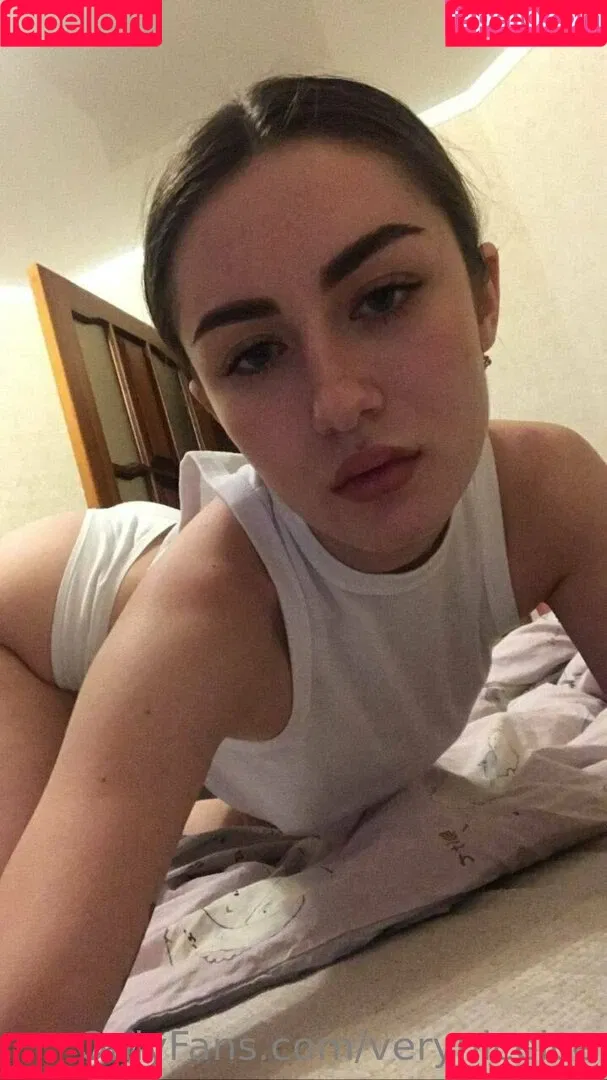 veryniceice Onlyfans Photo Gallery 