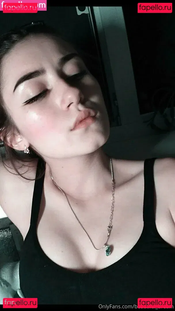 veryniceice Onlyfans Photo Gallery 