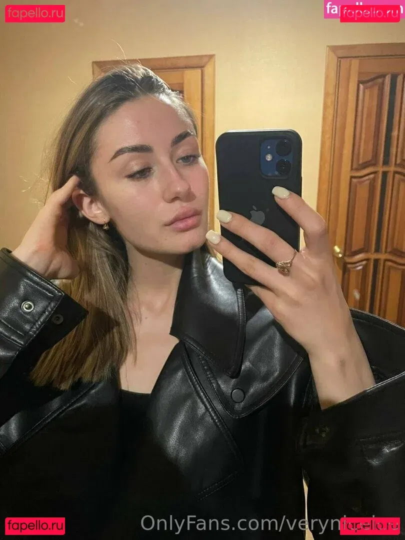 veryniceice Onlyfans Photo Gallery 