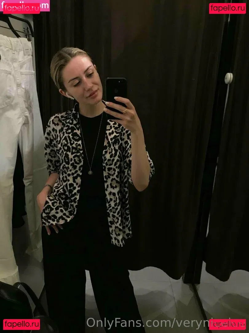 veryniceice Onlyfans Photo Gallery 