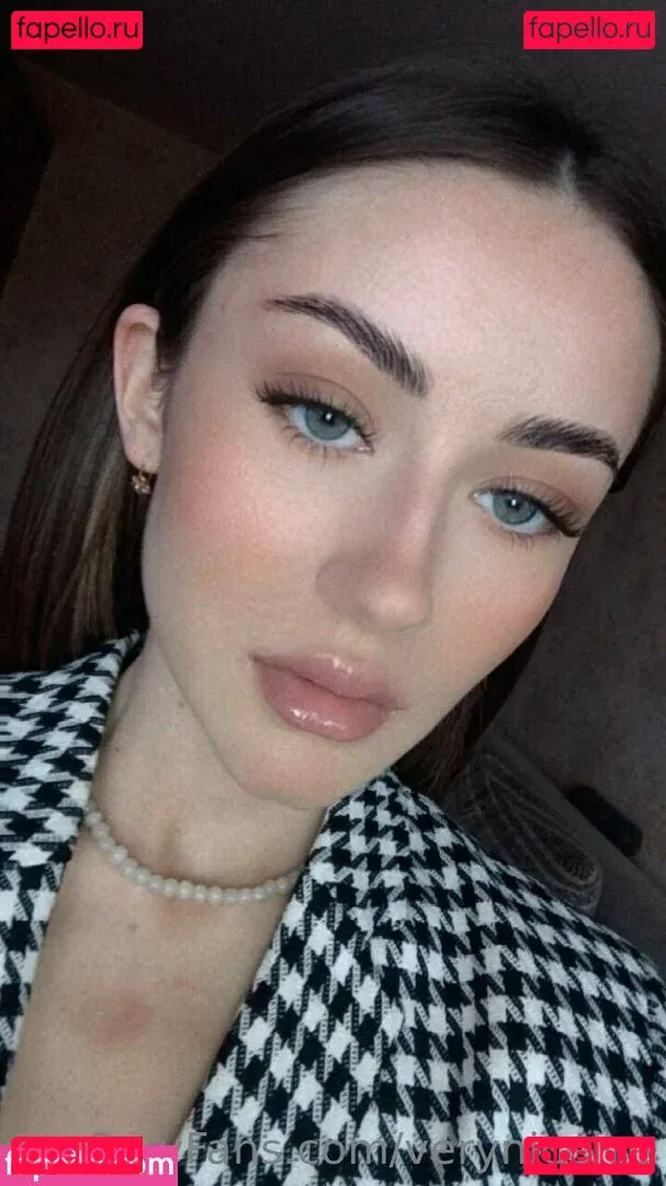 veryniceice Onlyfans Photo Gallery 
