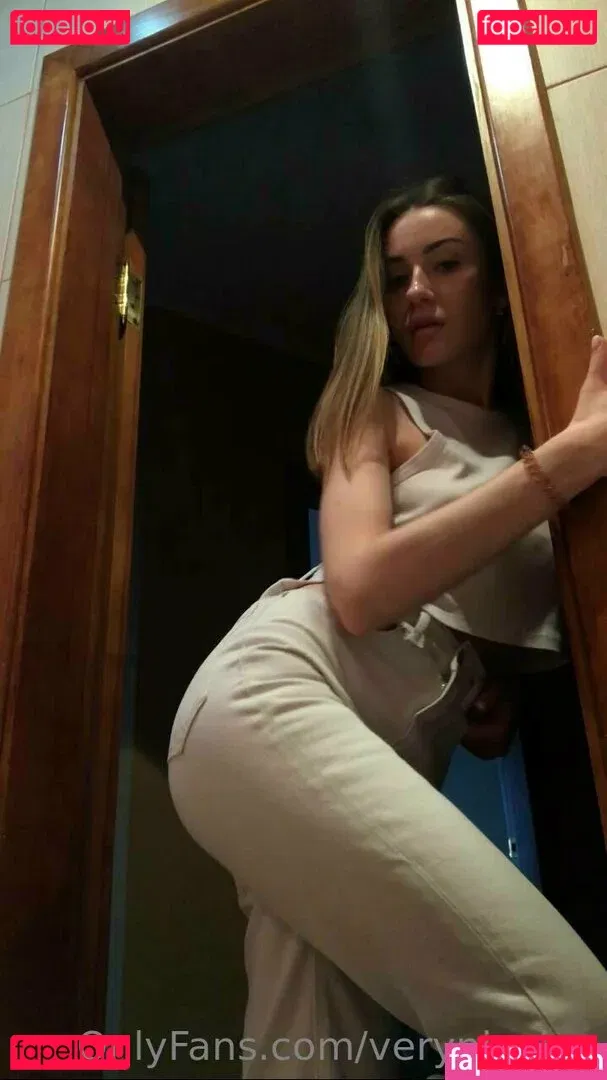 veryniceice Onlyfans Photo Gallery 