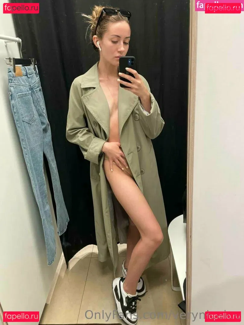 veryniceice Onlyfans Photo Gallery 