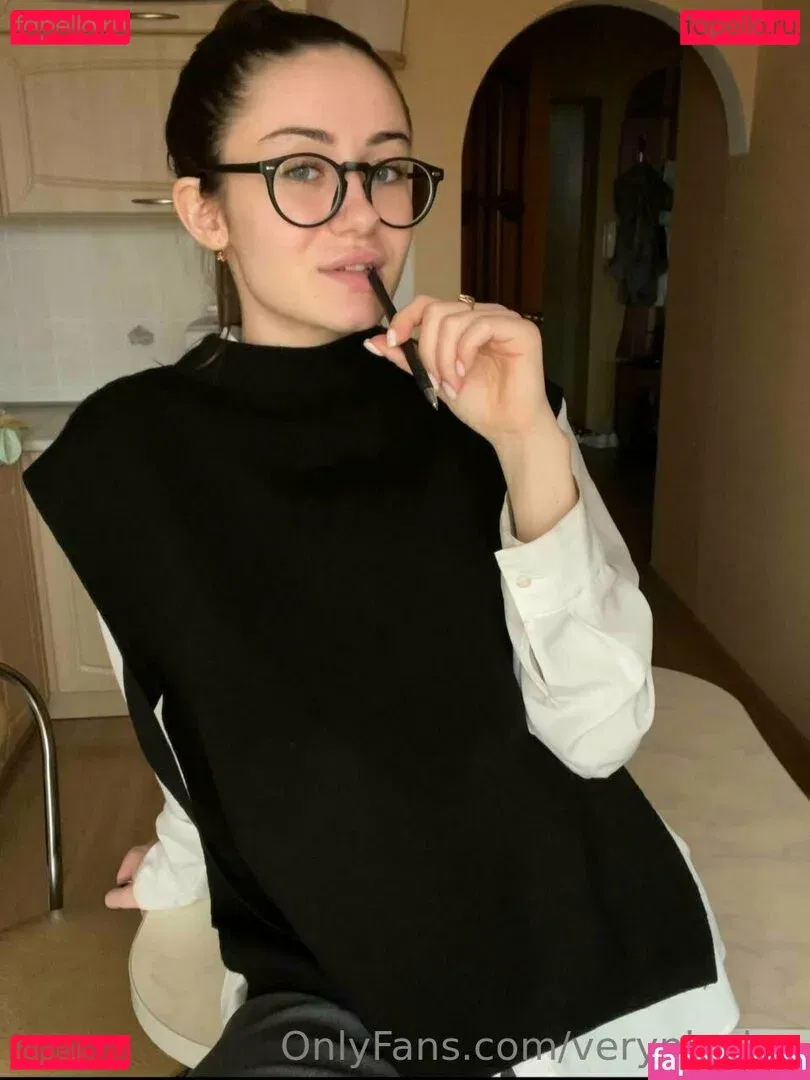 veryniceice Onlyfans Photo Gallery 