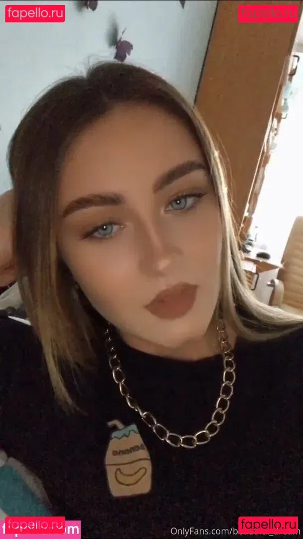 veryniceice Onlyfans Photo Gallery 