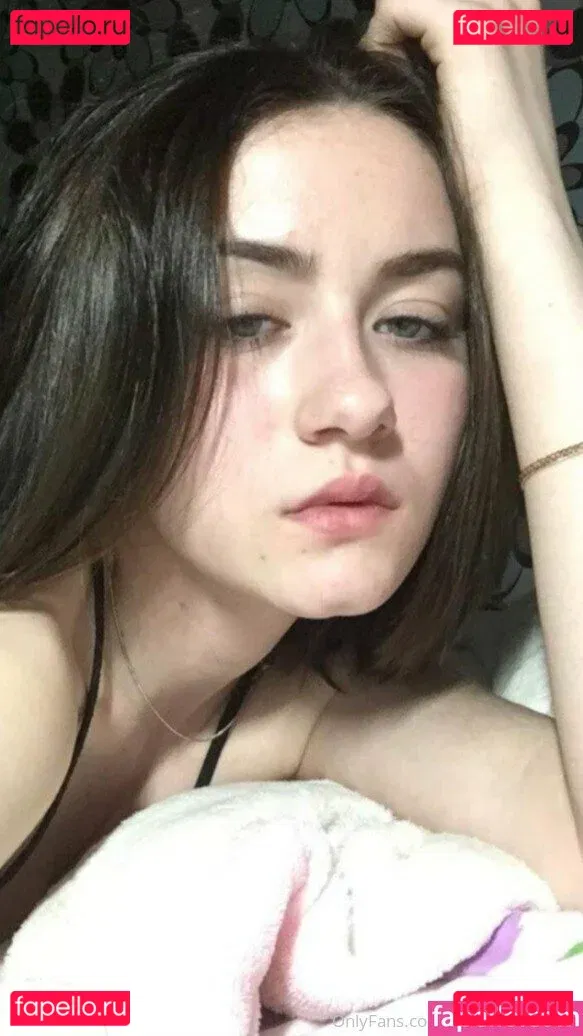 veryniceice Onlyfans Photo Gallery 