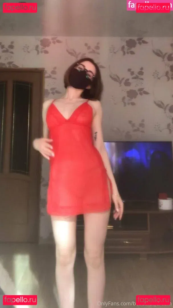 veryniceice Onlyfans Photo Gallery 