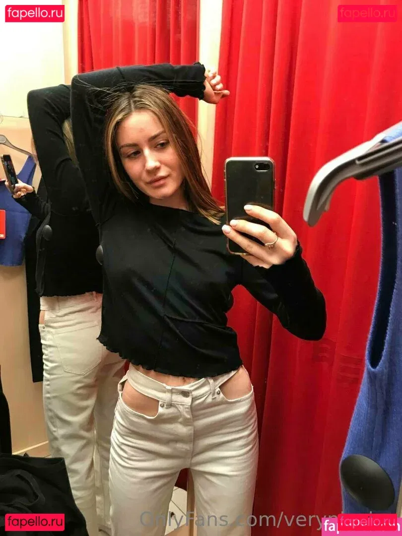 veryniceice Onlyfans Photo Gallery 