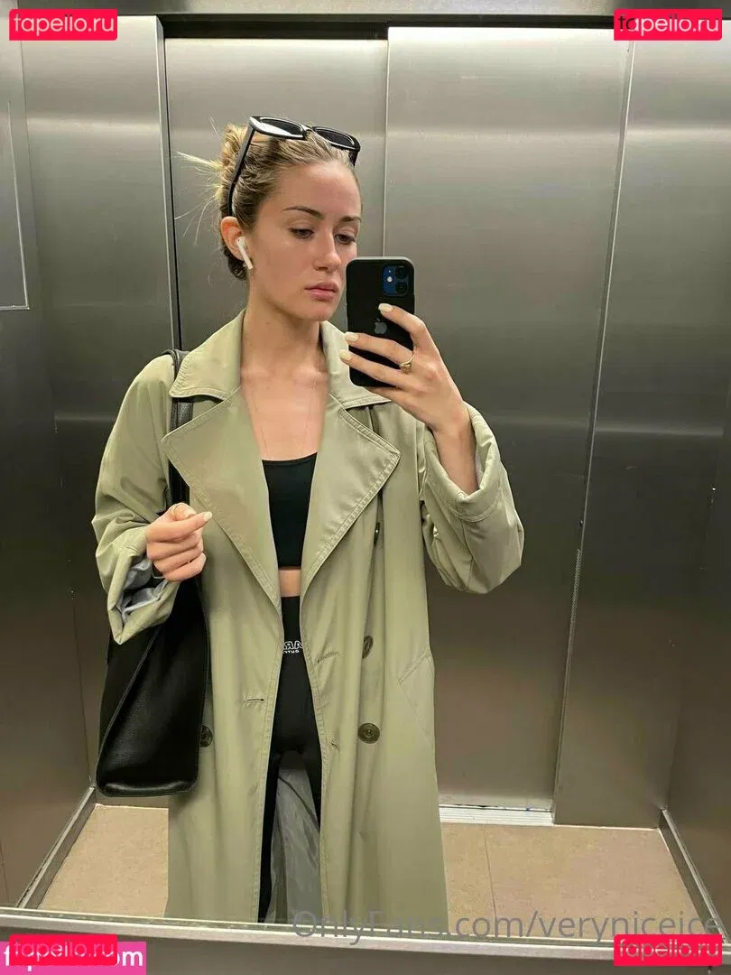 veryniceice Onlyfans Photo Gallery 