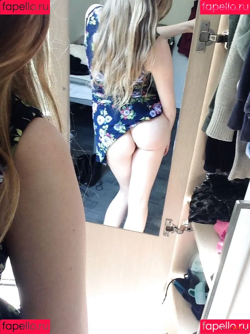 Neoaphrodite Onlyfans Photo Gallery 