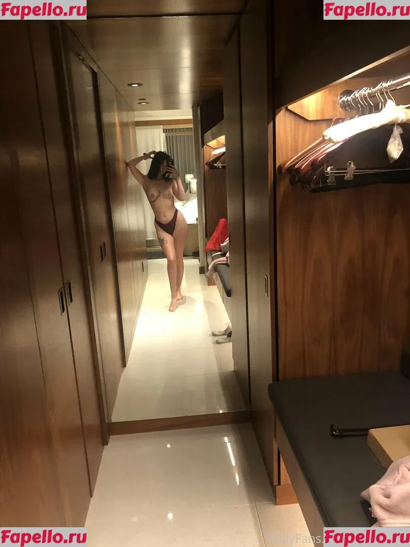 megariley Onlyfans Photo Gallery 