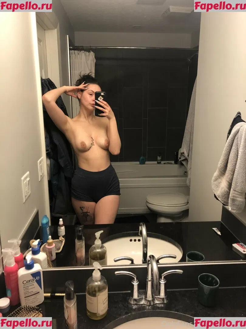 megariley Onlyfans Photo Gallery 