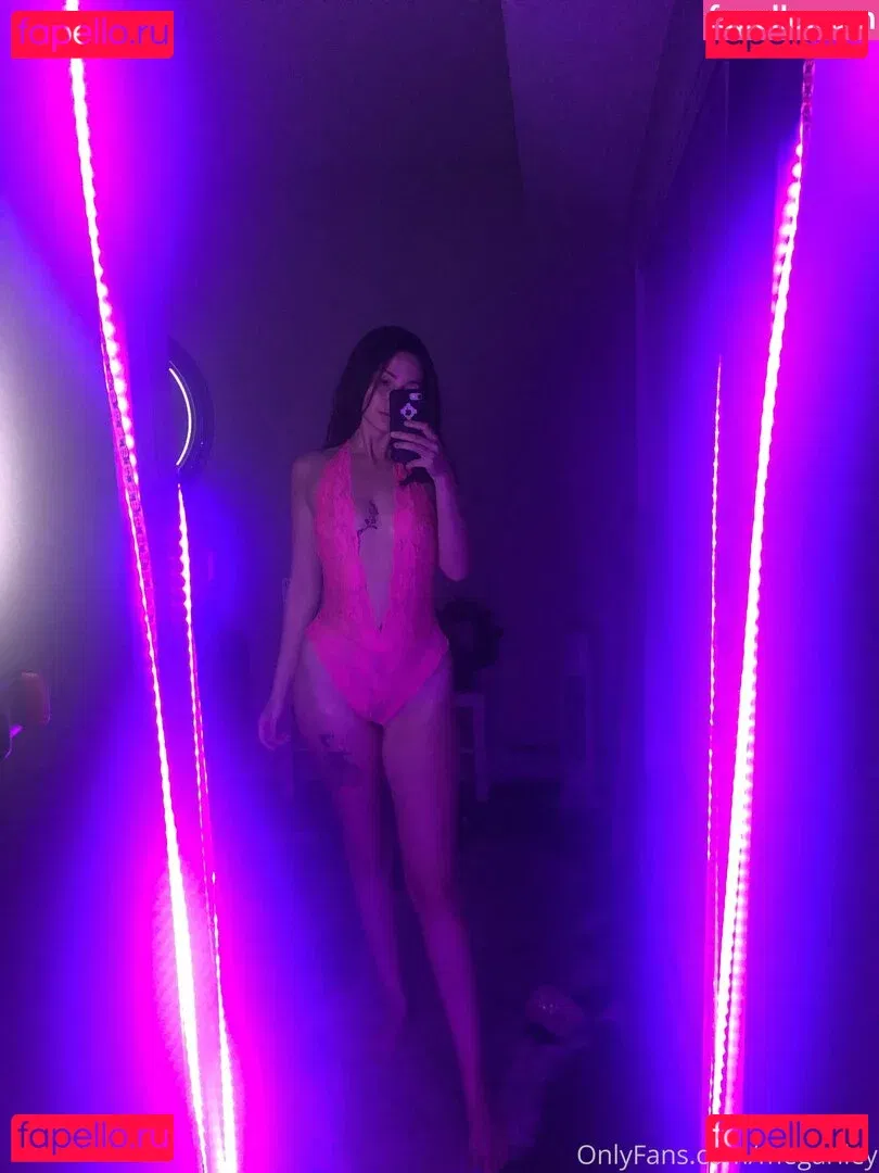 megariley Onlyfans Photo Gallery 