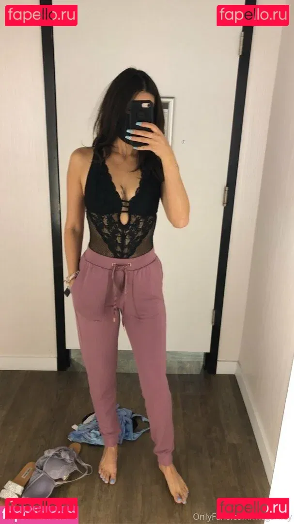 megariley Onlyfans Photo Gallery 