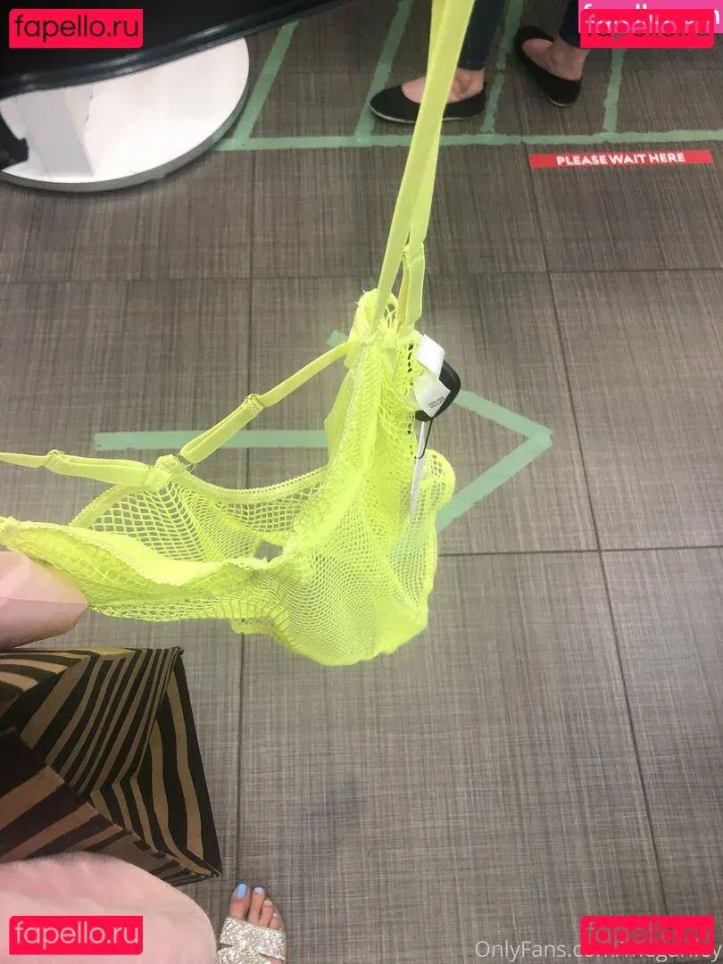 megariley Onlyfans Photo Gallery 