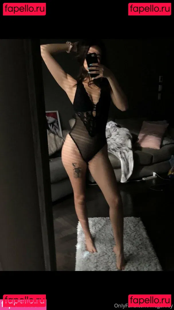 megariley Onlyfans Photo Gallery 