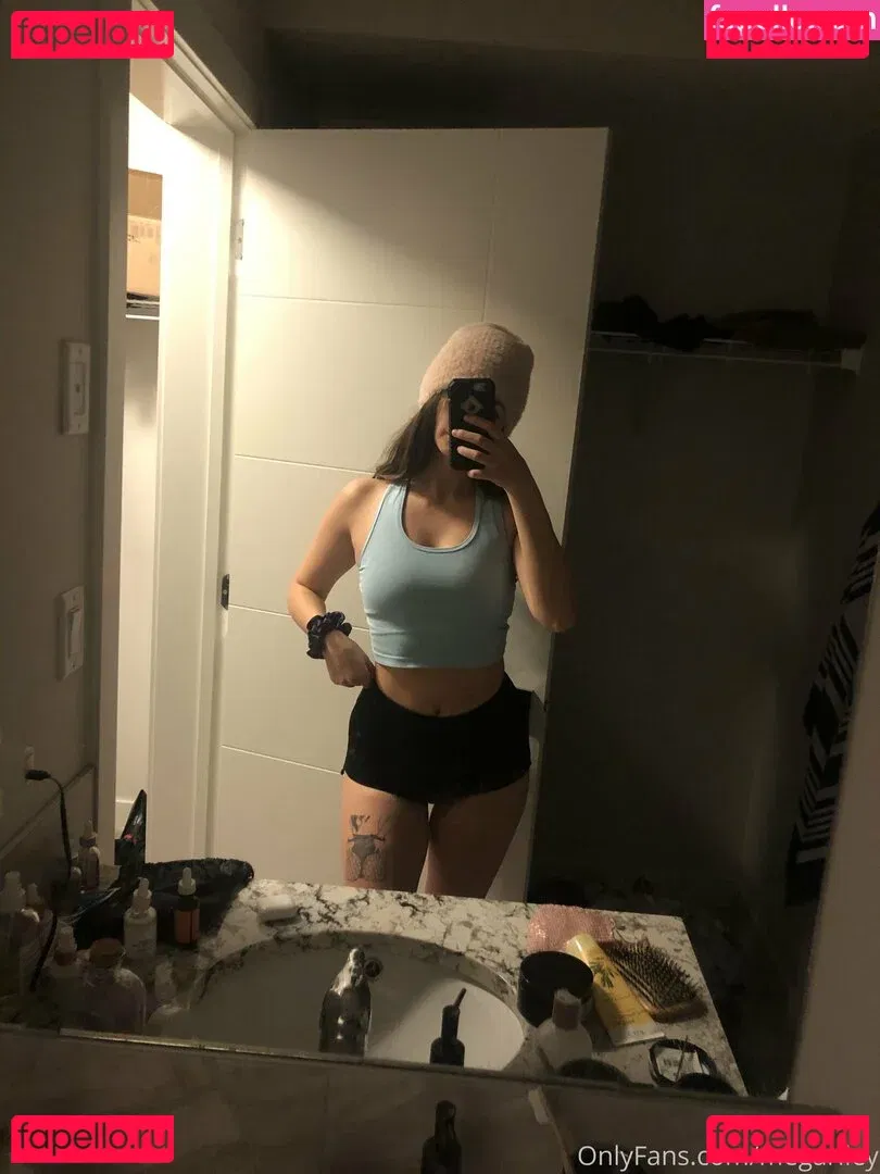 megariley Onlyfans Photo Gallery 