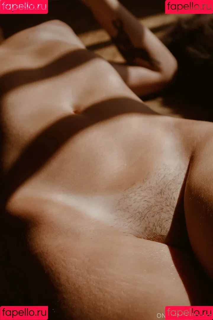 Aliesealieseoff Onlyfans Photo Gallery 