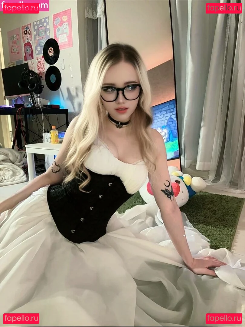 Rachel Blossom Onlyfans Photo Gallery 