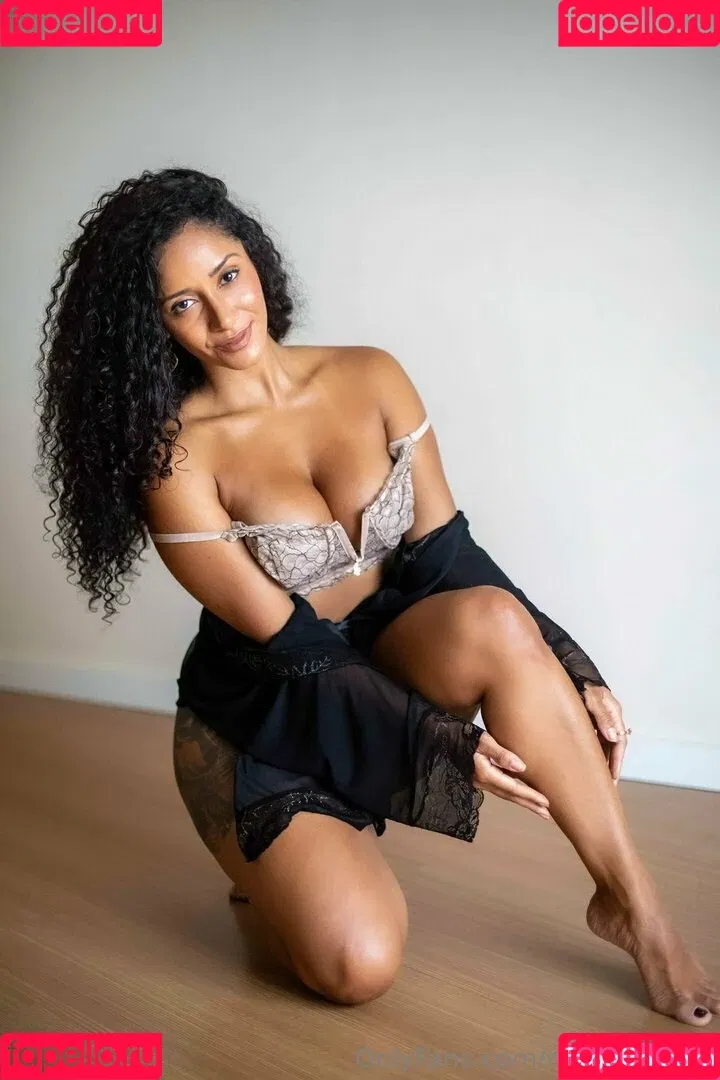 millaferrazzo Onlyfans Photo Gallery 