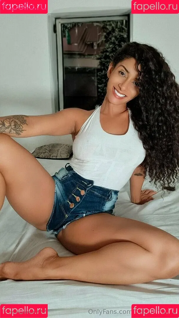 millaferrazzo Onlyfans Photo Gallery 