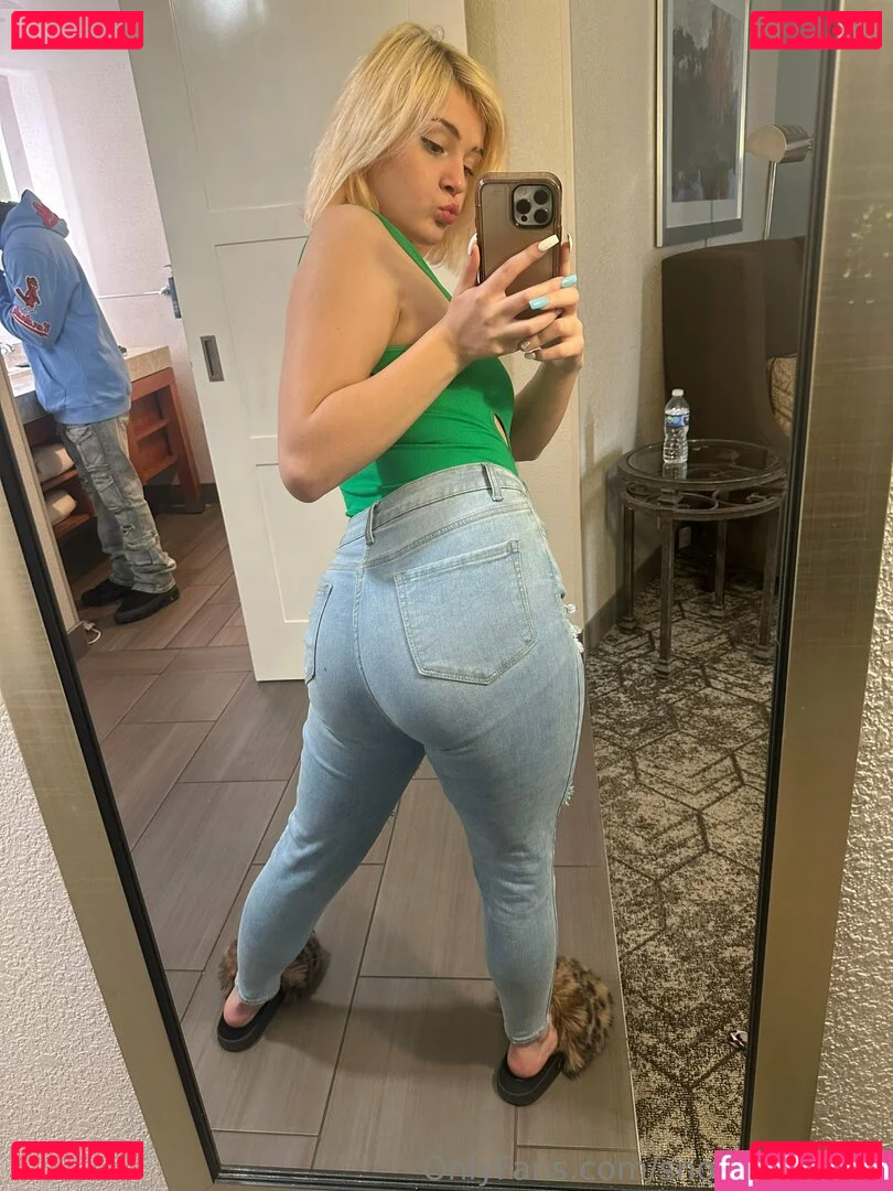 snowbunnyalii Nude Onlyfans Photo 16