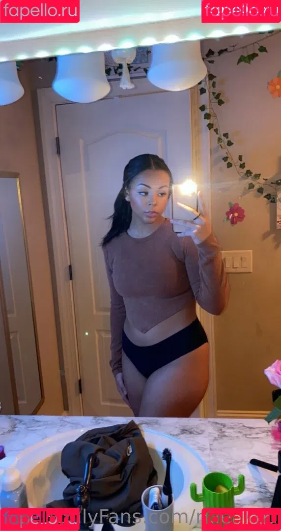 ri.leaked Onlyfans Photo Gallery 
