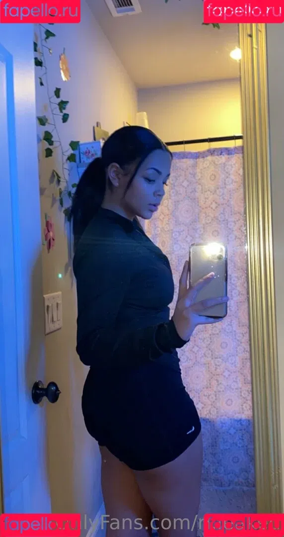ri.leaked Onlyfans Photo Gallery 