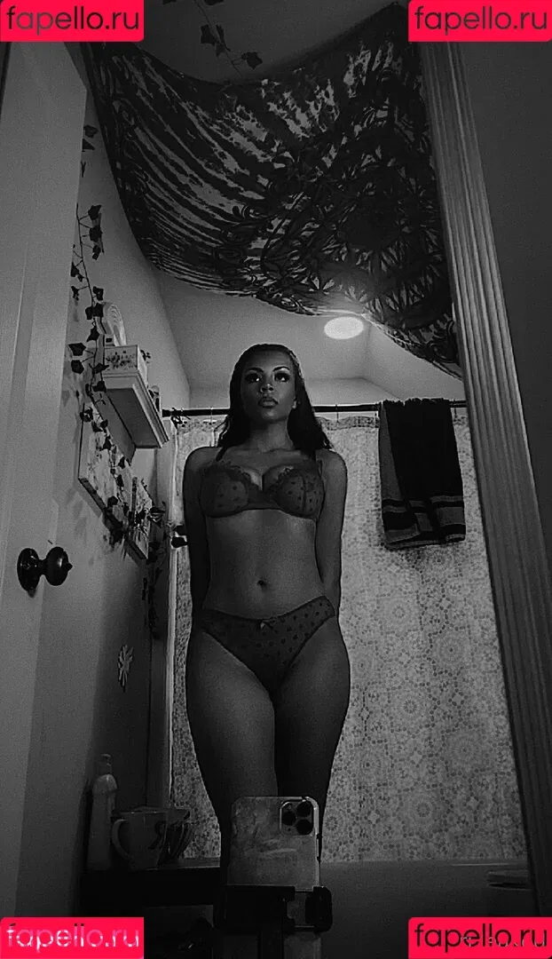 ri.leaked Onlyfans Photo Gallery 