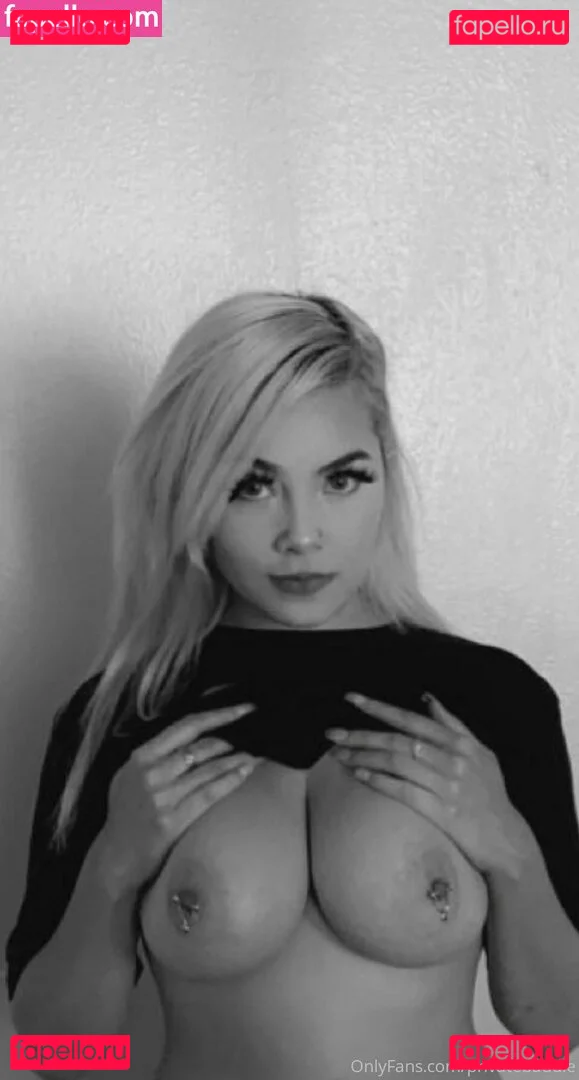 ri.leaked Onlyfans Photo Gallery 