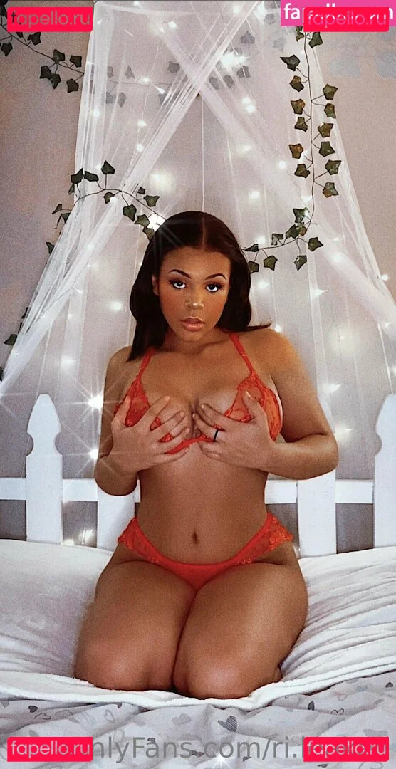 ri.leaked Onlyfans Photo Gallery 