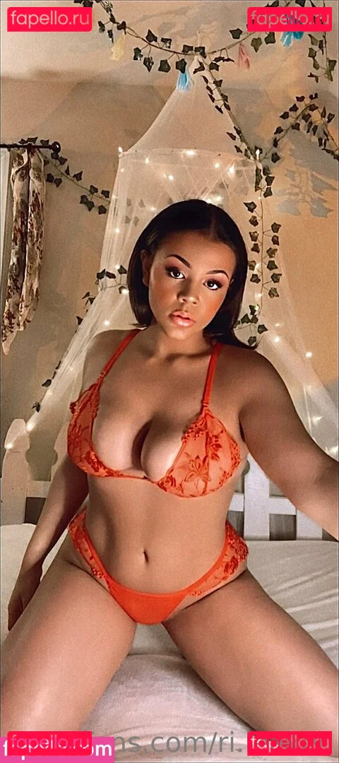 ri.leaked Onlyfans Photo Gallery 
