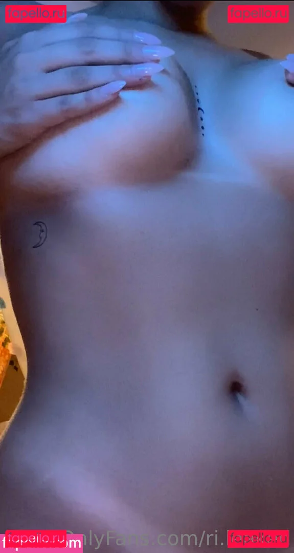 ri.leaked Onlyfans Photo Gallery 