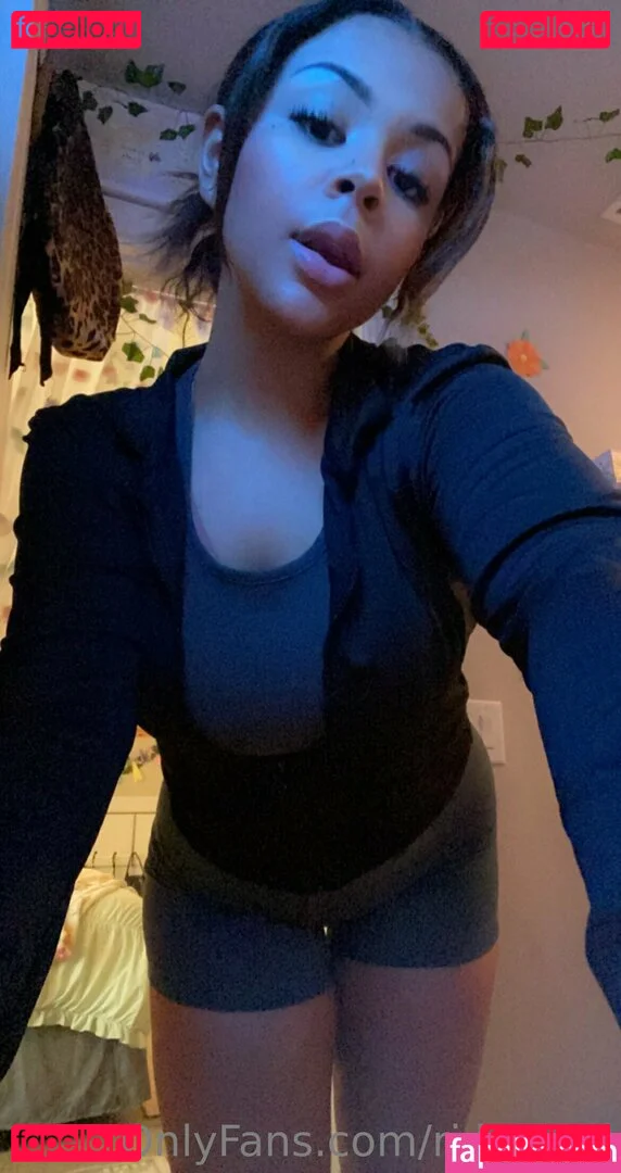 ri.leaked Onlyfans Photo Gallery 