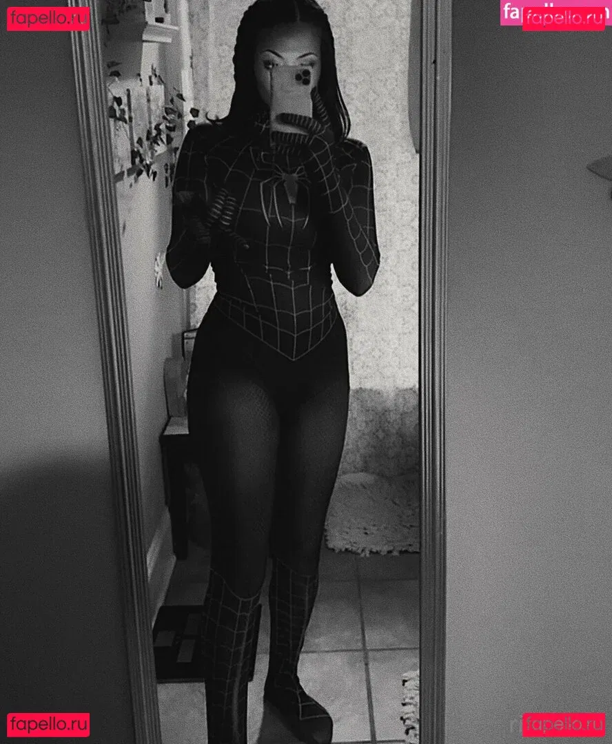 ri.leaked Onlyfans Photo Gallery 