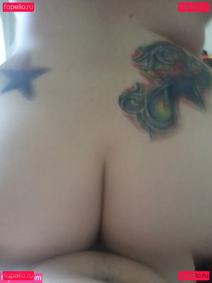 Naughtymommy1 Onlyfans Photo Gallery 