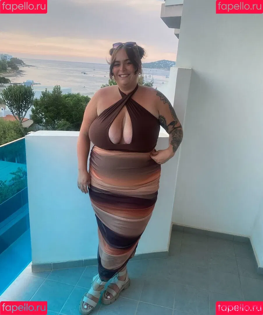 Chloe Hatton Onlyfans Photo Gallery 