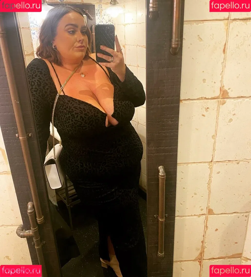 Chloe Hatton Onlyfans Photo Gallery 