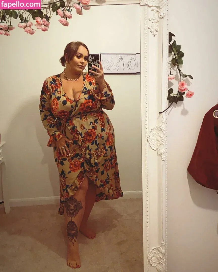 Chloe Hatton Onlyfans Photo Gallery 