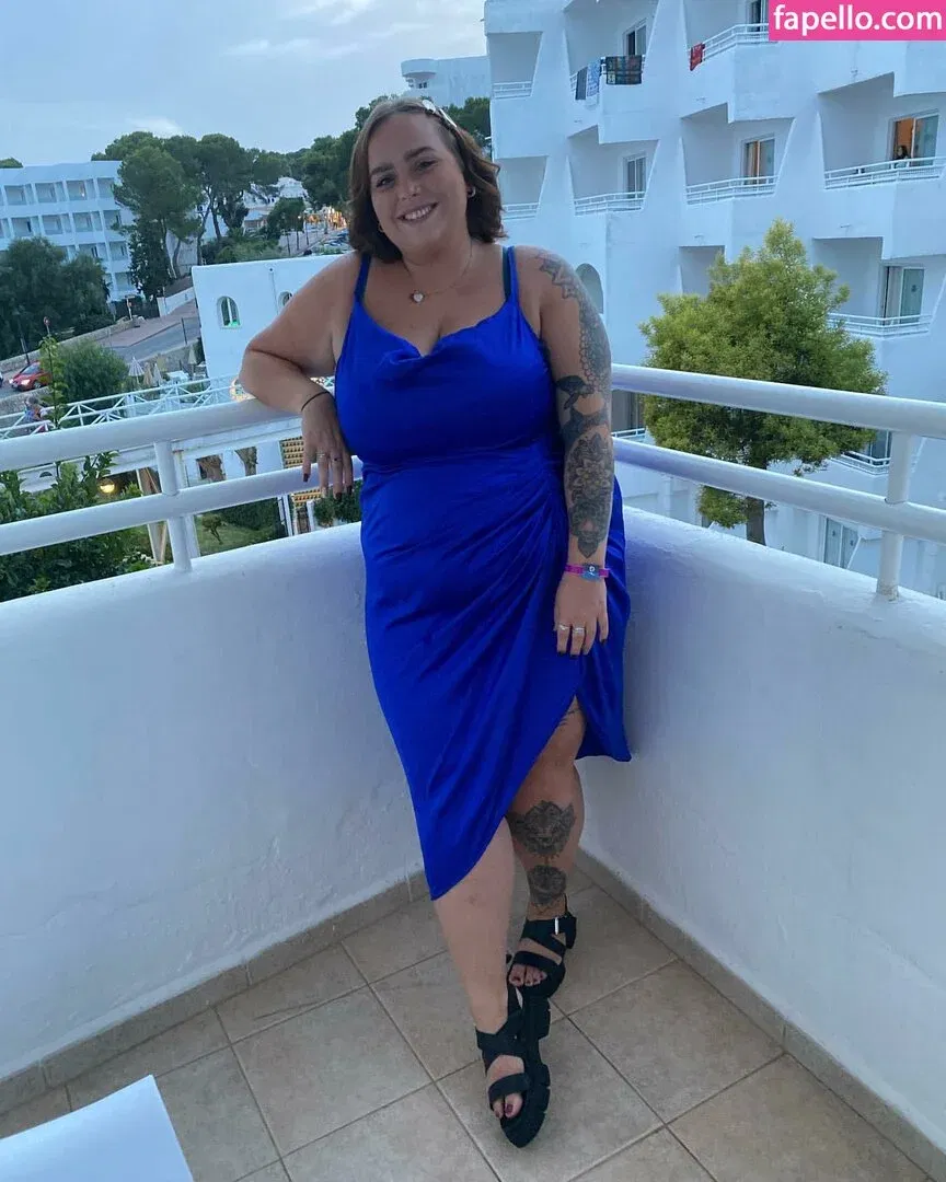 Chloe Hatton Onlyfans Photo Gallery 