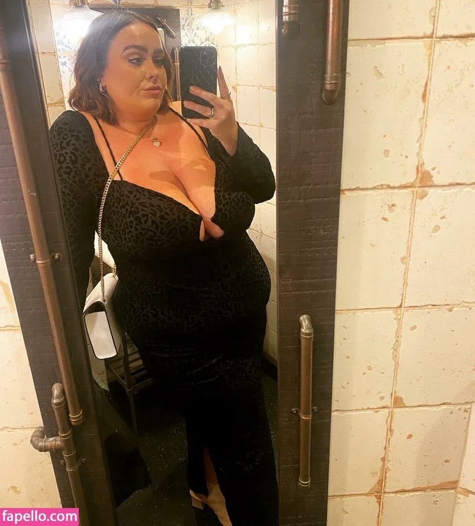 Chloe Hatton Onlyfans Photo Gallery 