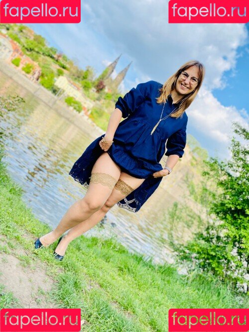 LadyCharm Onlyfans Photo Gallery 