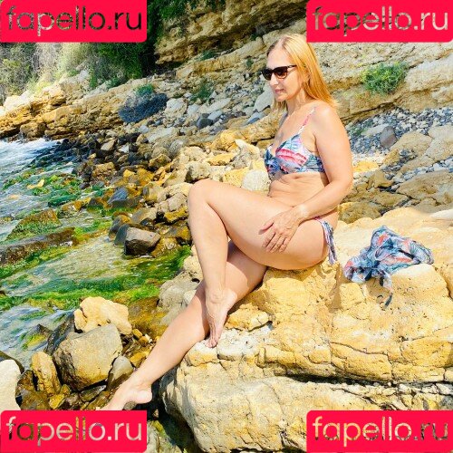 LadyCharm Onlyfans Photo Gallery 